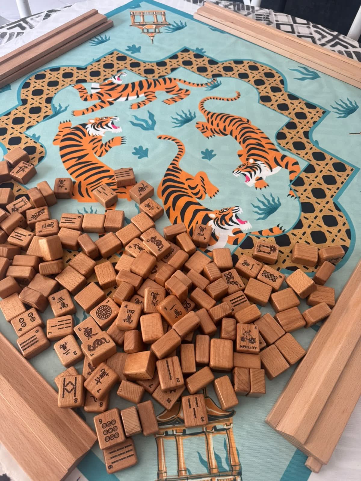 Mahjong Customised Wood Set