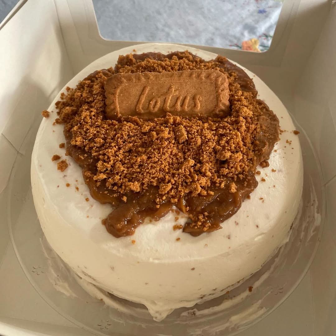 Lotus Tres Leches Cake 3lbs